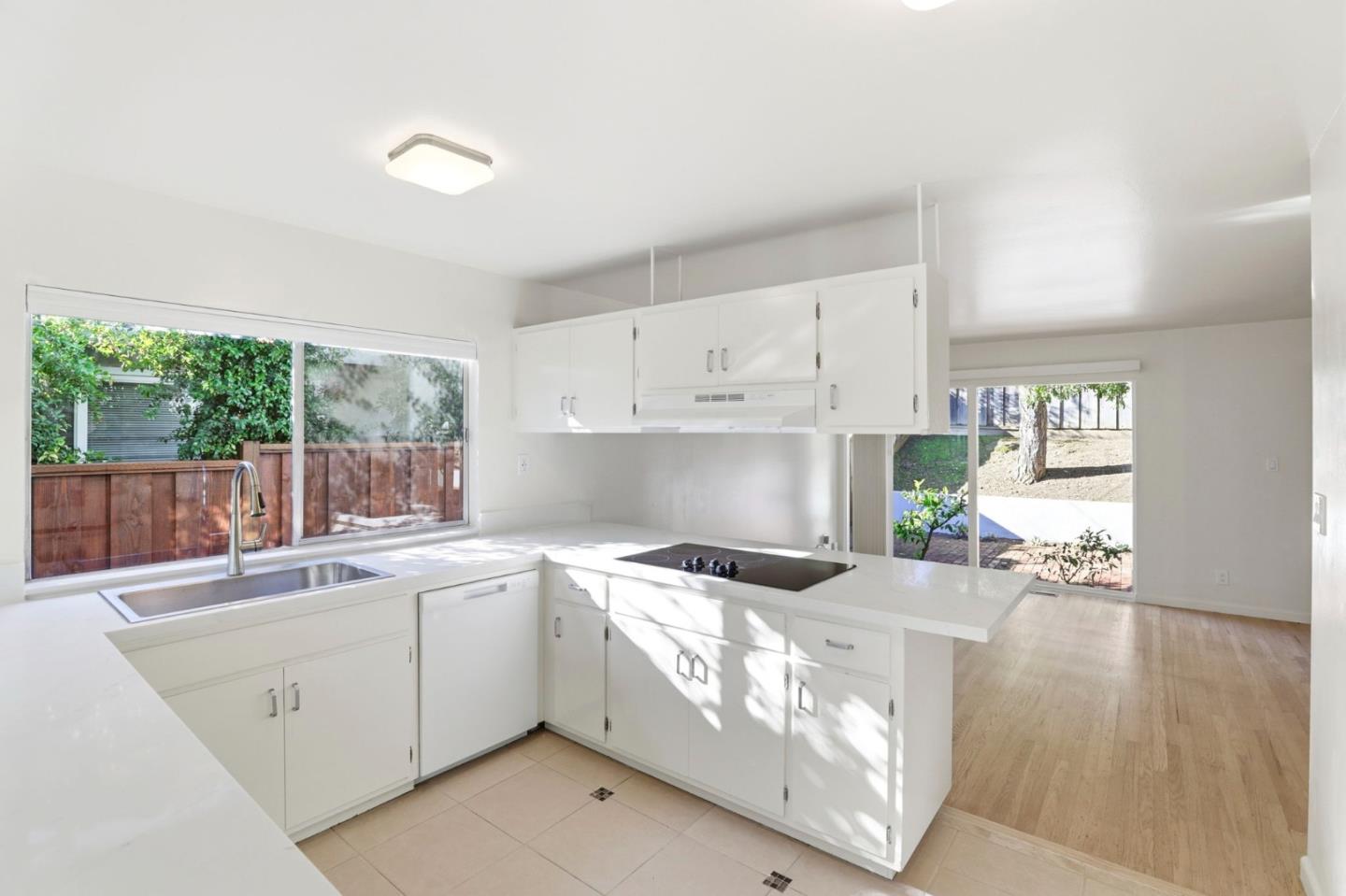 Detail Gallery Image 11 of 30 For 1201 Weymoth Dr, Cupertino,  CA 95014 - 3 Beds | 2 Baths