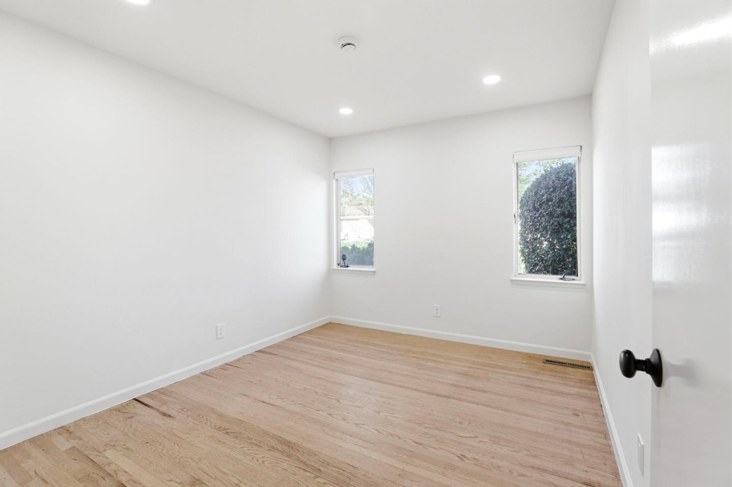 Detail Gallery Image 19 of 30 For 1201 Weymoth Dr, Cupertino,  CA 95014 - 3 Beds | 2 Baths