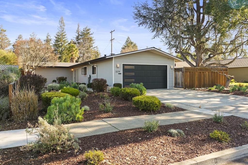 Detail Gallery Image 4 of 34 For 3274 Todd Way, San Jose,  CA 95124 - 3 Beds | 2 Baths