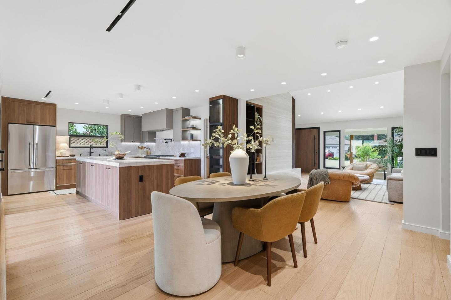 Detail Gallery Image 12 of 59 For 371 E Oakwood Blvd, Redwood City,  CA 94061 - 3 Beds | 2 Baths