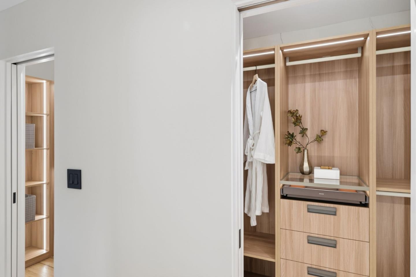 Detail Gallery Image 20 of 59 For 371 E Oakwood Blvd, Redwood City,  CA 94061 - 3 Beds | 2 Baths