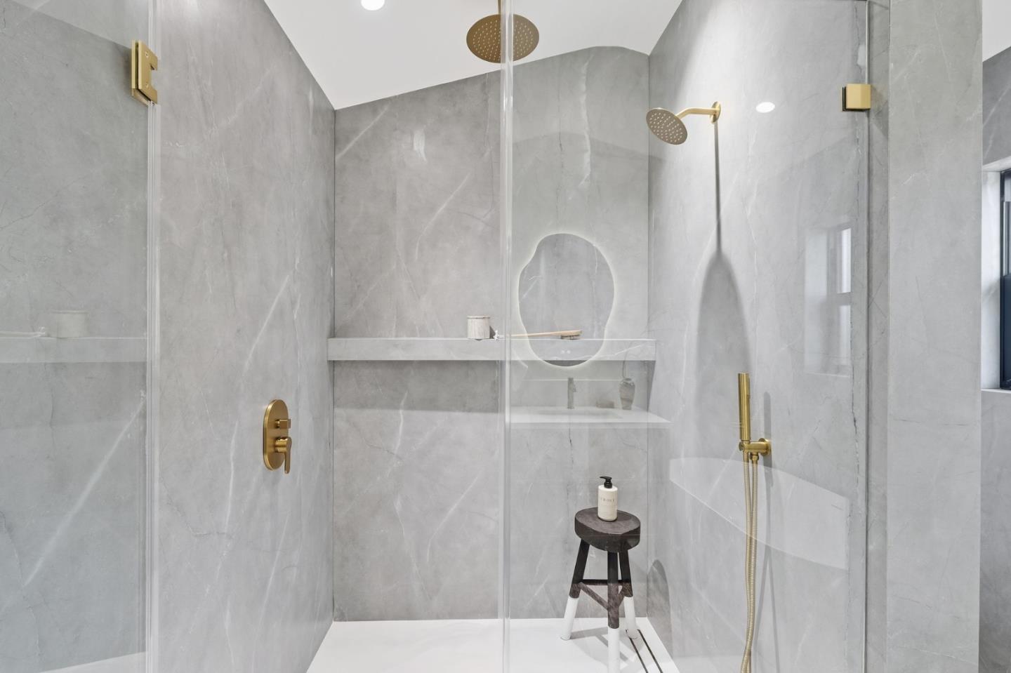 Detail Gallery Image 24 of 59 For 371 E Oakwood Blvd, Redwood City,  CA 94061 - 3 Beds | 2 Baths