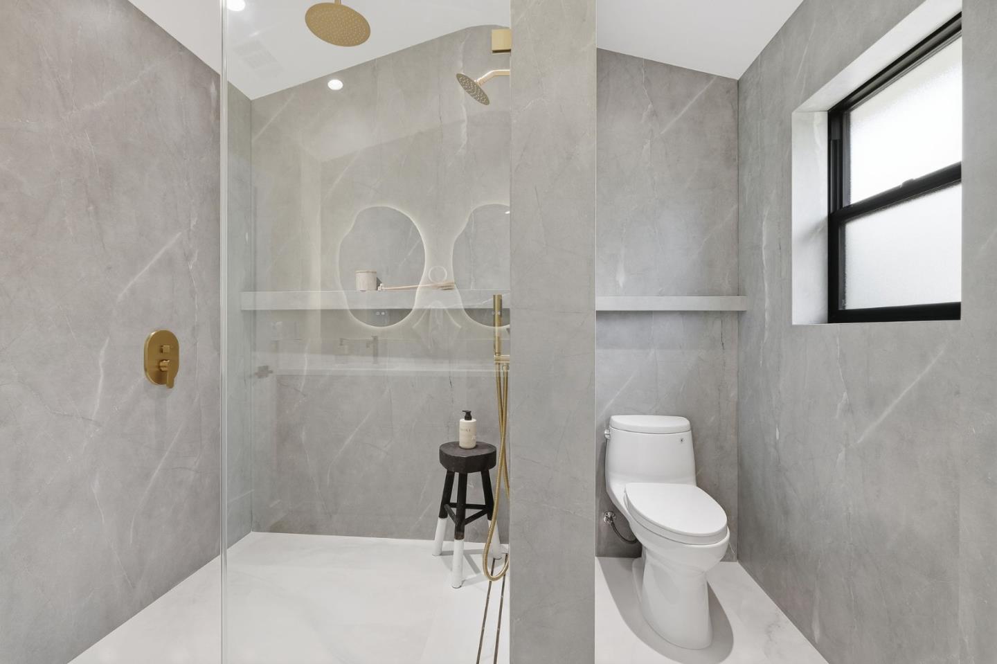 Detail Gallery Image 25 of 59 For 371 E Oakwood Blvd, Redwood City,  CA 94061 - 3 Beds | 2 Baths