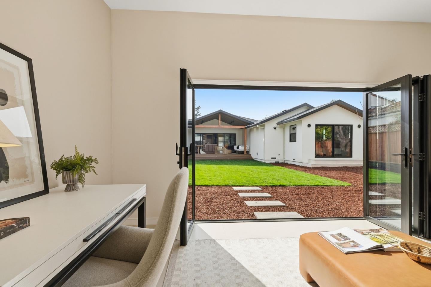 Detail Gallery Image 39 of 59 For 371 E Oakwood Blvd, Redwood City,  CA 94061 - 3 Beds | 2 Baths