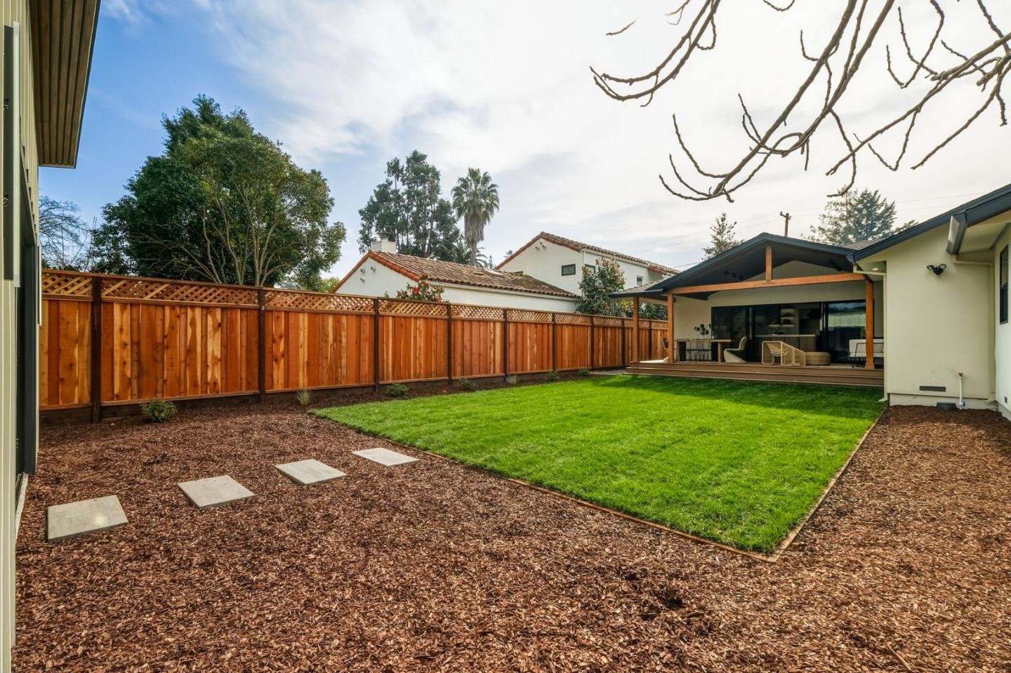 Detail Gallery Image 43 of 59 For 371 E Oakwood Blvd, Redwood City,  CA 94061 - 3 Beds | 2 Baths