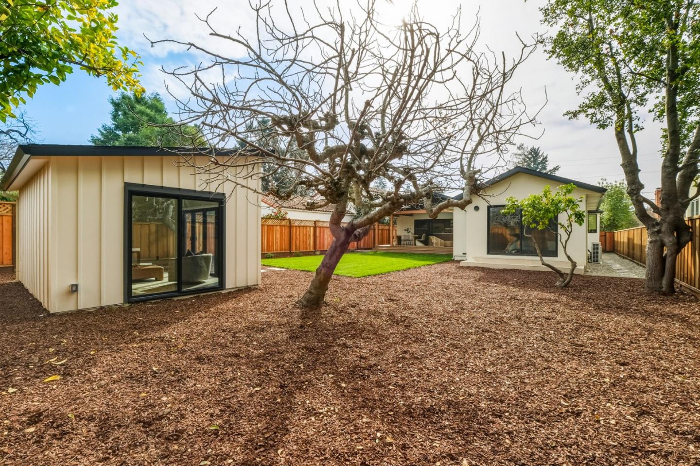 Detail Gallery Image 46 of 59 For 371 E Oakwood Blvd, Redwood City,  CA 94061 - 3 Beds | 2 Baths