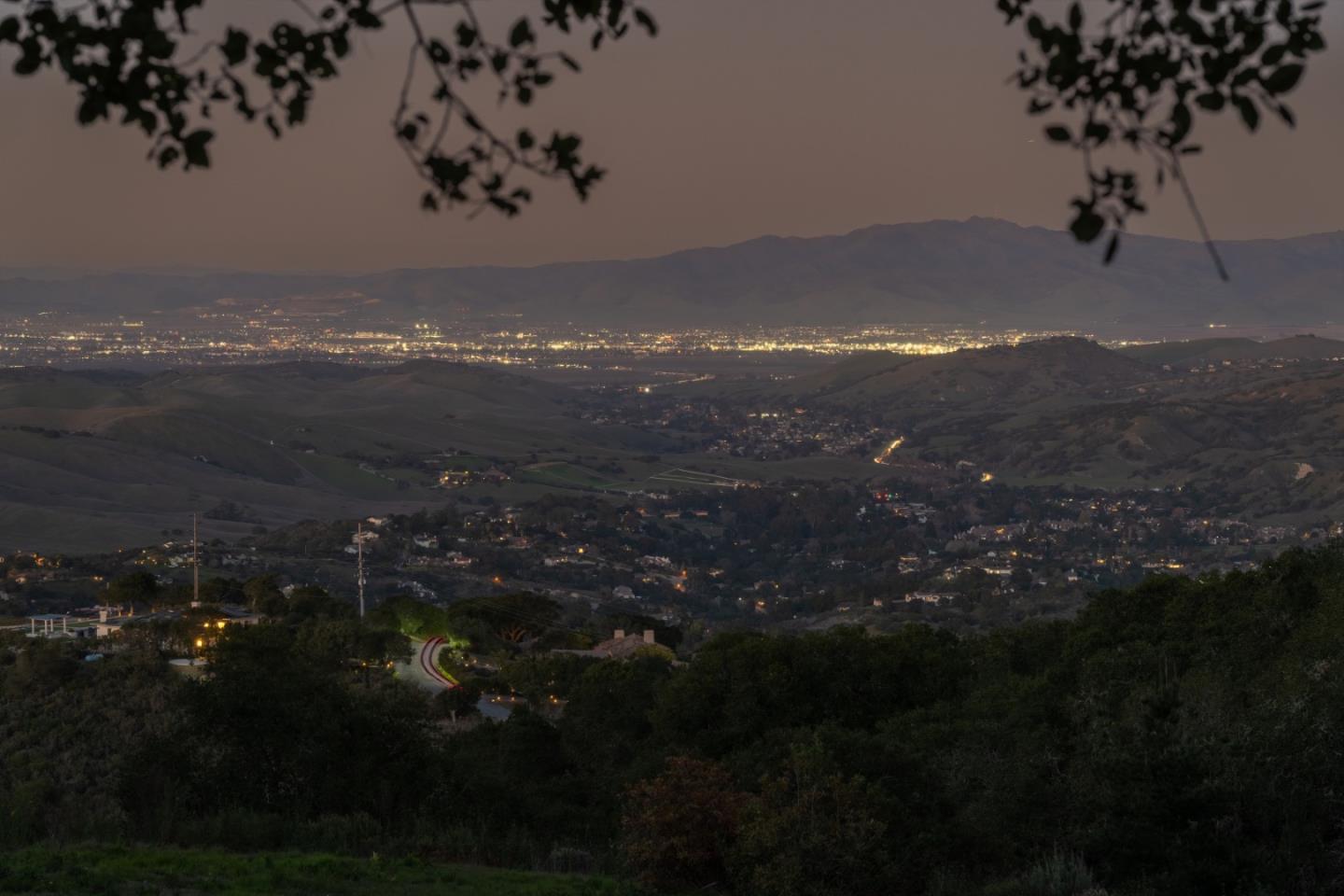 Detail Gallery Image 17 of 28 For 12167 Saddle Rd, Carmel Valley,  CA 93924 - – Beds | – Baths