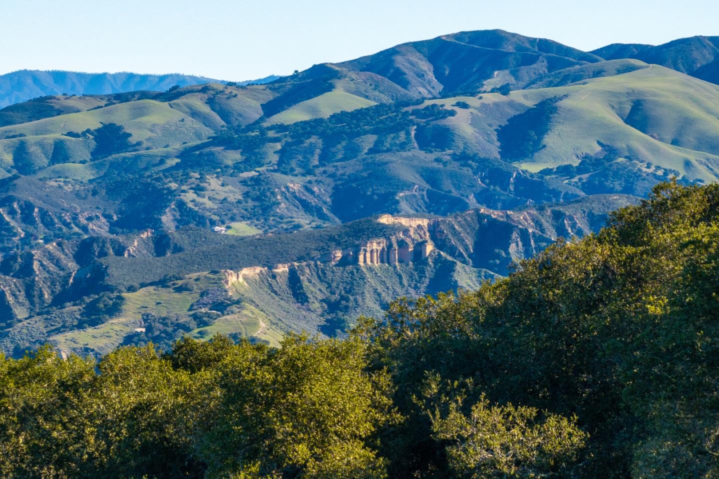 Detail Gallery Image 4 of 28 For 12167 Saddle Rd, Carmel Valley,  CA 93924 - – Beds | – Baths