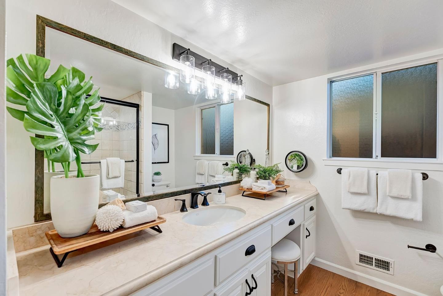 Detail Gallery Image 22 of 47 For 1259 Hillcrest Dr, San Jose,  CA 95120 - 4 Beds | 2/1 Baths