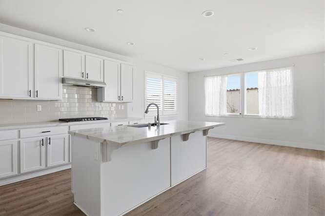 Detail Gallery Image 11 of 46 For 276 Copperleaf Ln, San Juan Bautista,  CA 95045 - 5 Beds | 3 Baths