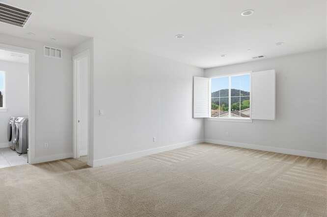 Detail Gallery Image 14 of 46 For 276 Copperleaf Ln, San Juan Bautista,  CA 95045 - 5 Beds | 3 Baths