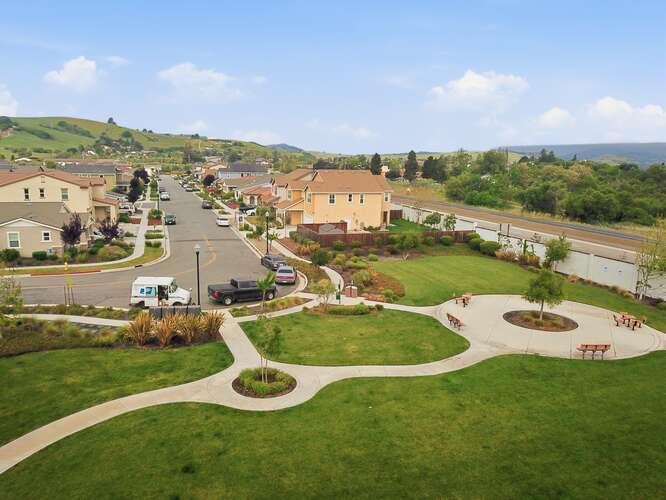 Detail Gallery Image 39 of 46 For 276 Copperleaf Ln, San Juan Bautista,  CA 95045 - 5 Beds | 3 Baths