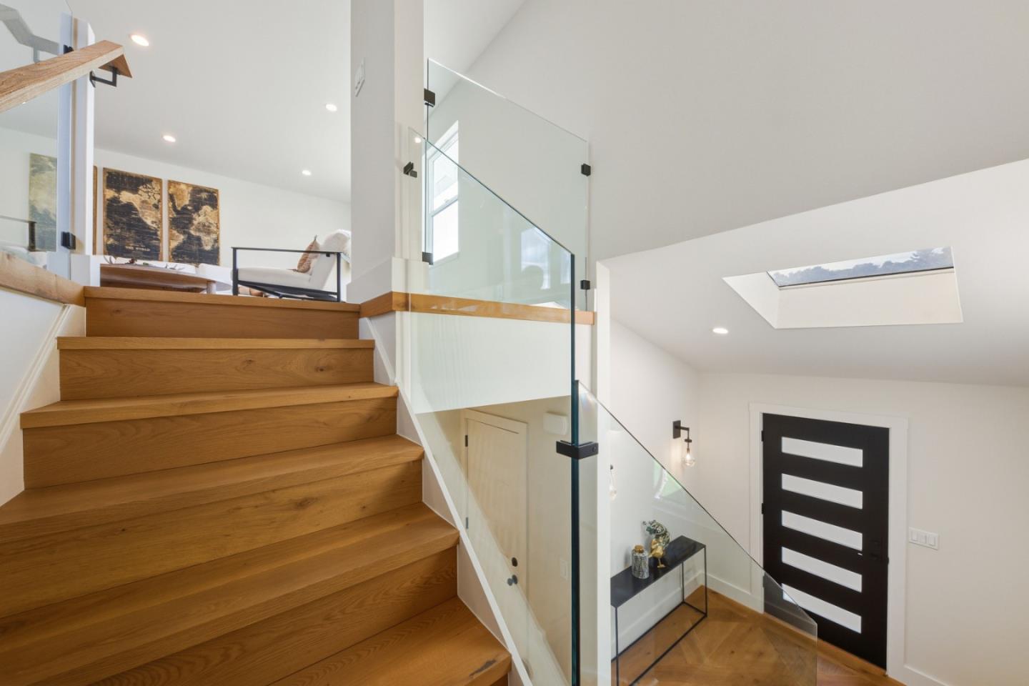 Detail Gallery Image 31 of 49 For 1116 Glenwood Dr, Millbrae,  CA 94030 - 4 Beds | 3 Baths