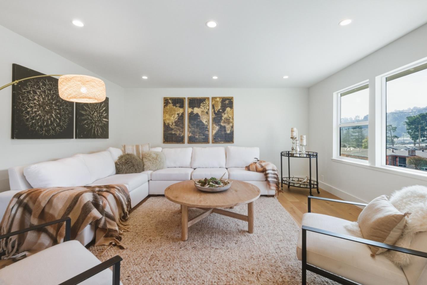 Detail Gallery Image 32 of 49 For 1116 Glenwood Dr, Millbrae,  CA 94030 - 4 Beds | 3 Baths