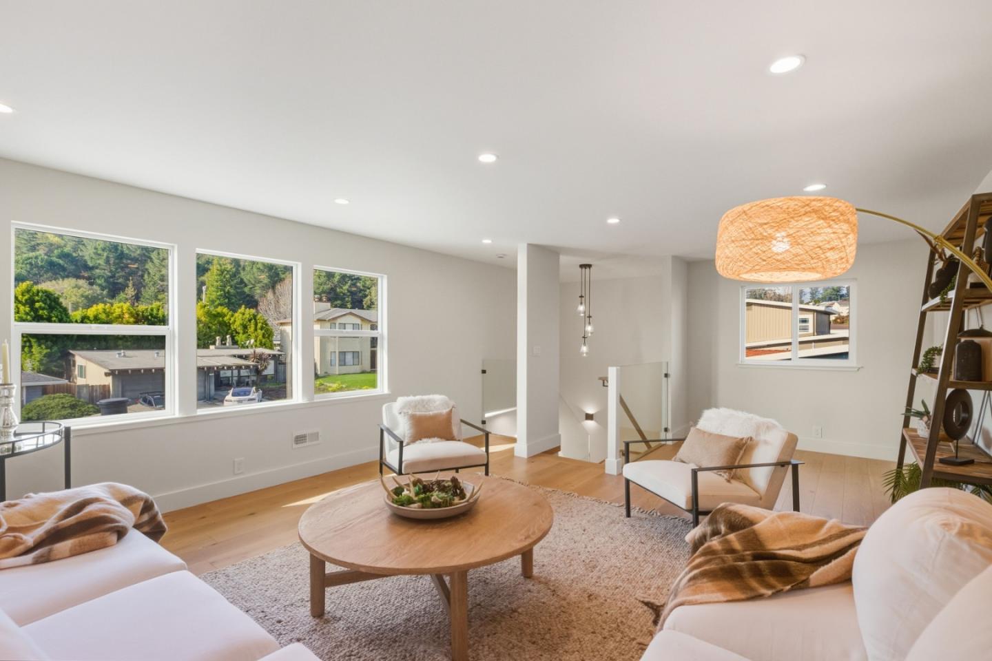 Detail Gallery Image 34 of 49 For 1116 Glenwood Dr, Millbrae,  CA 94030 - 4 Beds | 3 Baths