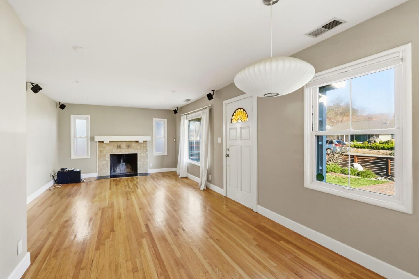 Detail Gallery Image 11 of 43 For 954 Sunlite Dr, Santa Clara,  CA 95050 - 3 Beds | 2 Baths