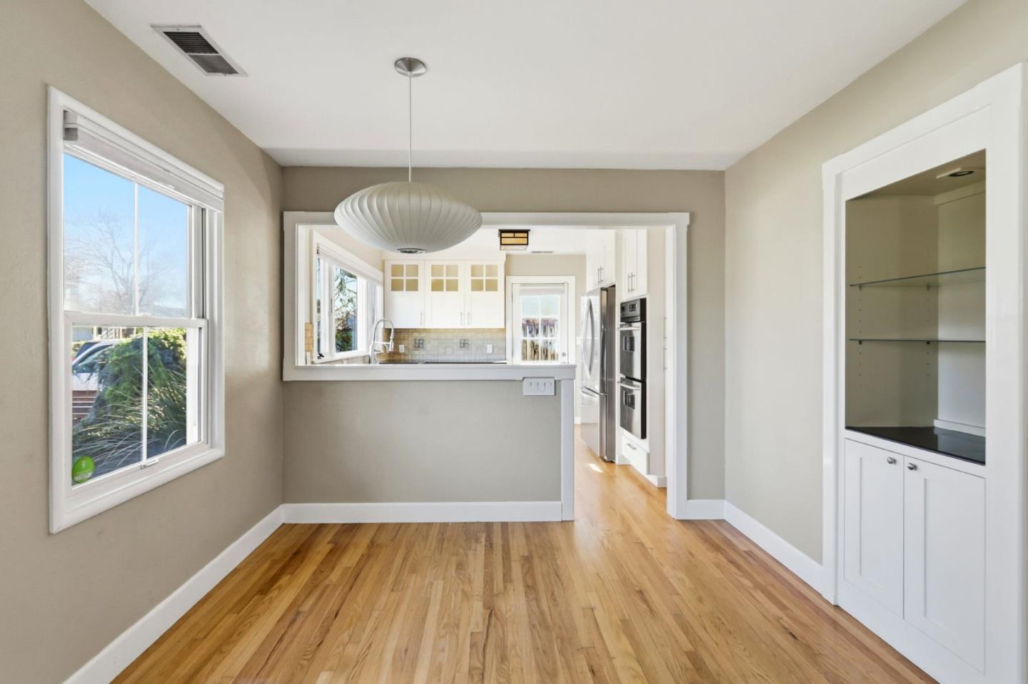 Detail Gallery Image 14 of 43 For 954 Sunlite Dr, Santa Clara,  CA 95050 - 3 Beds | 2 Baths