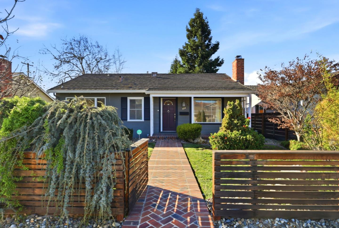 Detail Gallery Image 2 of 43 For 954 Sunlite Dr, Santa Clara,  CA 95050 - 3 Beds | 2 Baths