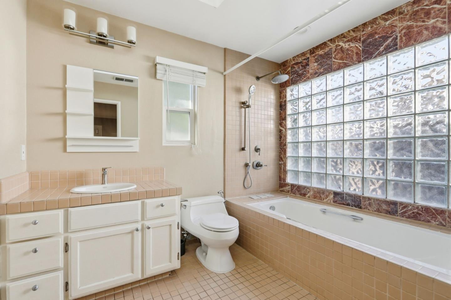 Detail Gallery Image 24 of 43 For 954 Sunlite Dr, Santa Clara,  CA 95050 - 3 Beds | 2 Baths