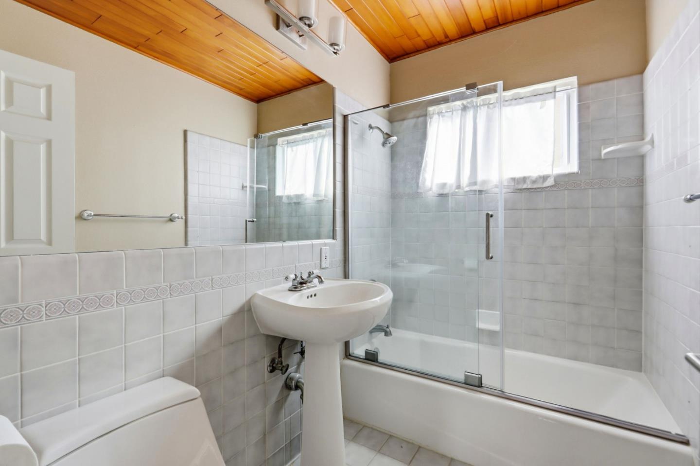 Detail Gallery Image 31 of 43 For 954 Sunlite Dr, Santa Clara,  CA 95050 - 3 Beds | 2 Baths