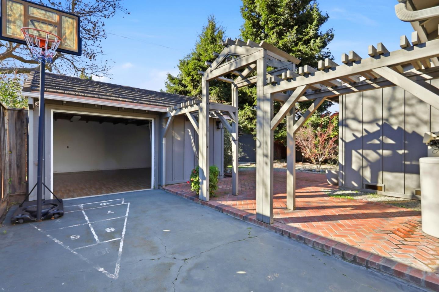 Detail Gallery Image 34 of 43 For 954 Sunlite Dr, Santa Clara,  CA 95050 - 3 Beds | 2 Baths