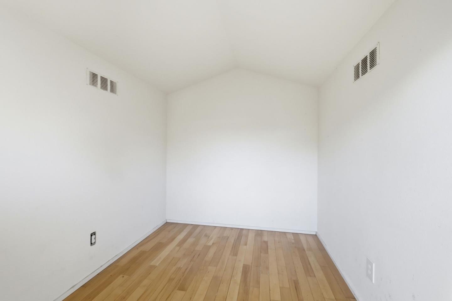 Detail Gallery Image 38 of 43 For 954 Sunlite Dr, Santa Clara,  CA 95050 - 3 Beds | 2 Baths