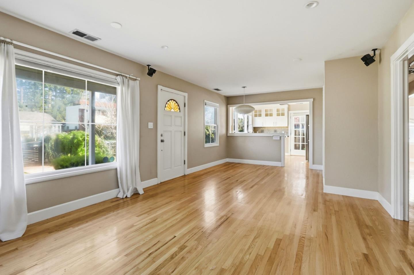 Detail Gallery Image 8 of 43 For 954 Sunlite Dr, Santa Clara,  CA 95050 - 3 Beds | 2 Baths