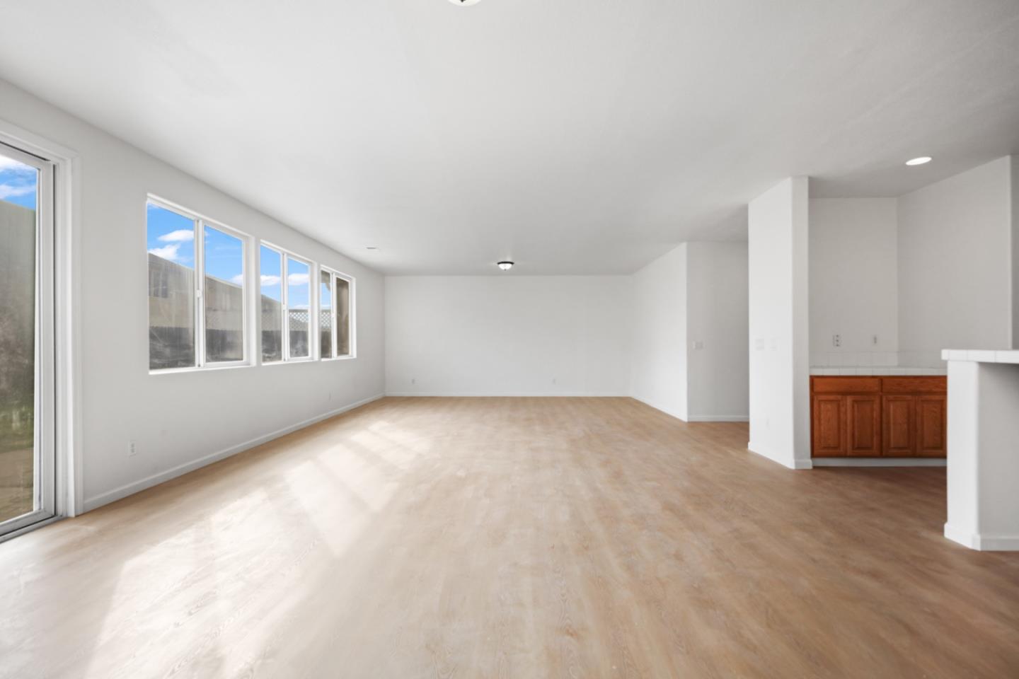 Detail Gallery Image 14 of 43 For 662 Cedar Mountain Dr, Newman,  CA 95360 - 4 Beds | 2/1 Baths