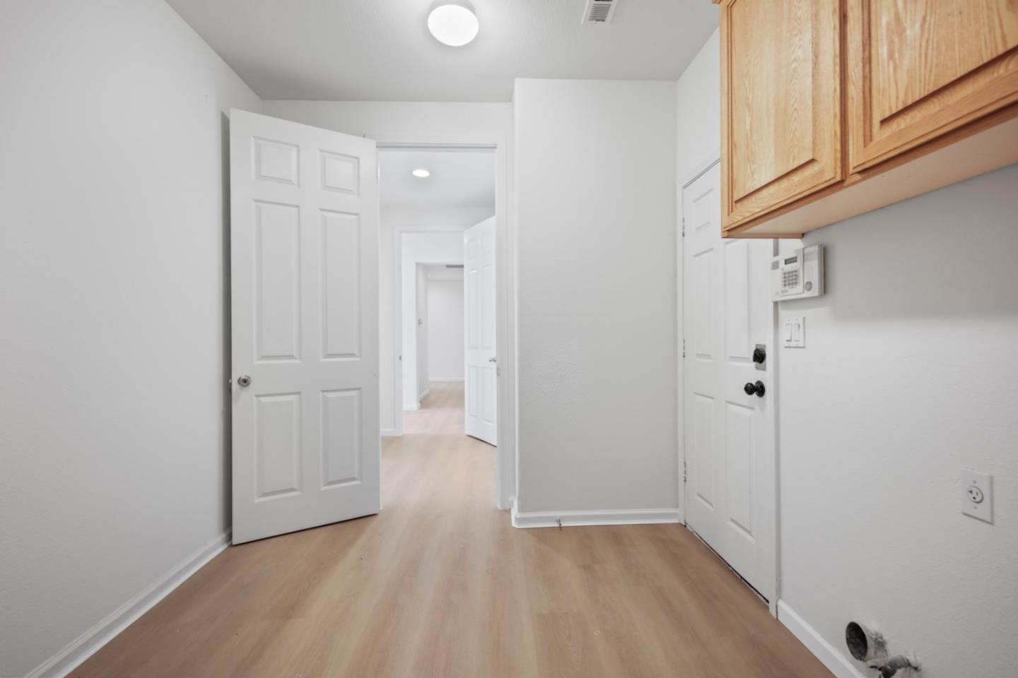 Detail Gallery Image 16 of 43 For 662 Cedar Mountain Dr, Newman,  CA 95360 - 4 Beds | 2/1 Baths