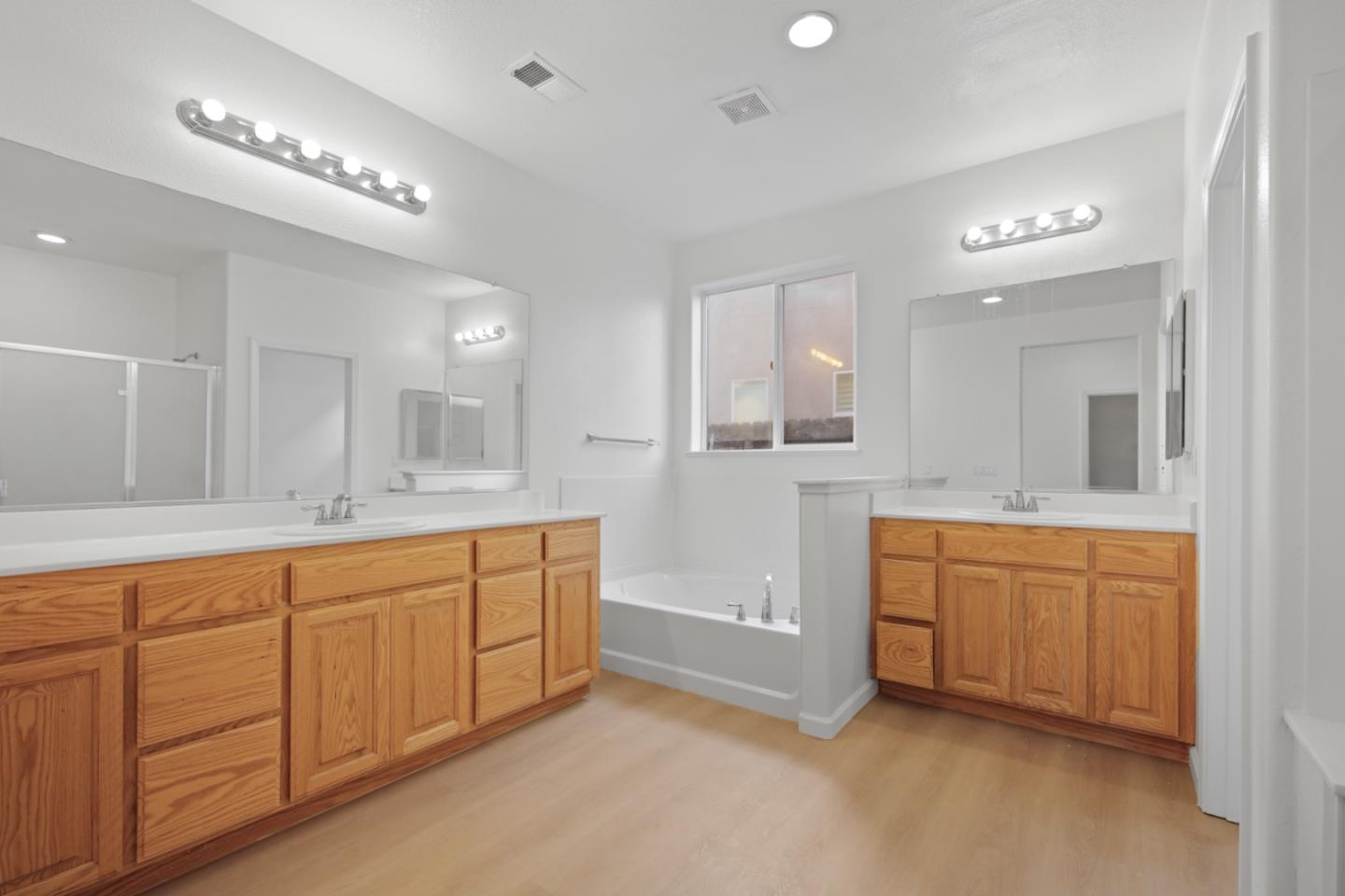 Detail Gallery Image 27 of 43 For 662 Cedar Mountain Dr, Newman,  CA 95360 - 4 Beds | 2/1 Baths