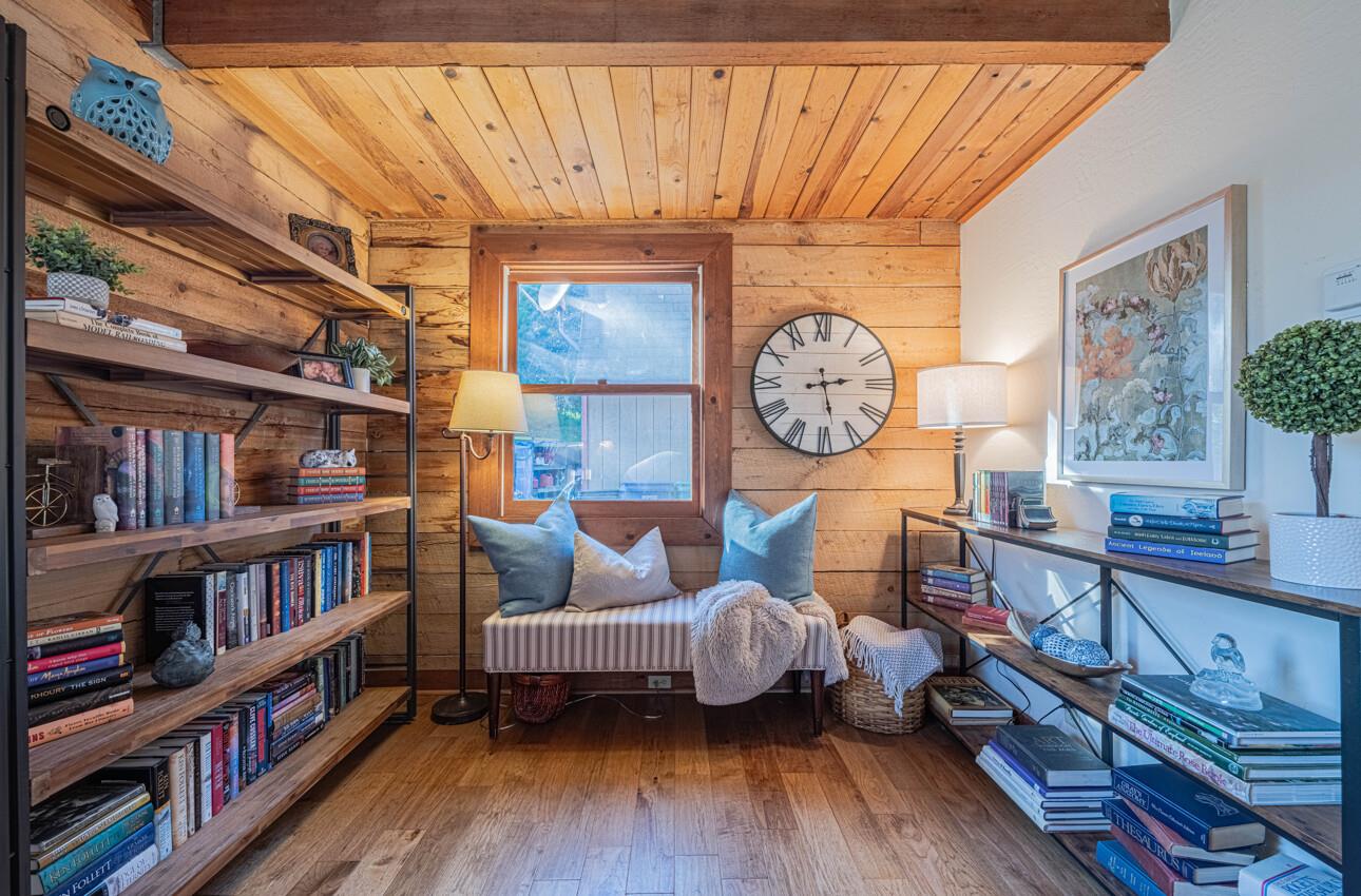 Detail Gallery Image 13 of 50 For 5820 Briarcliff Ter, Royal Oaks,  CA 95076 - 3 Beds | 2/1 Baths