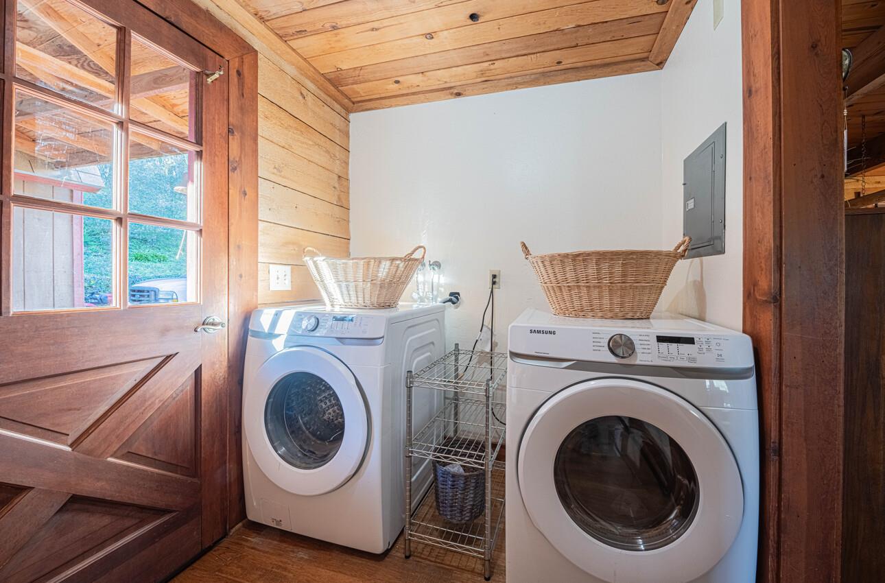 Detail Gallery Image 21 of 50 For 5820 Briarcliff Ter, Royal Oaks,  CA 95076 - 3 Beds | 2/1 Baths