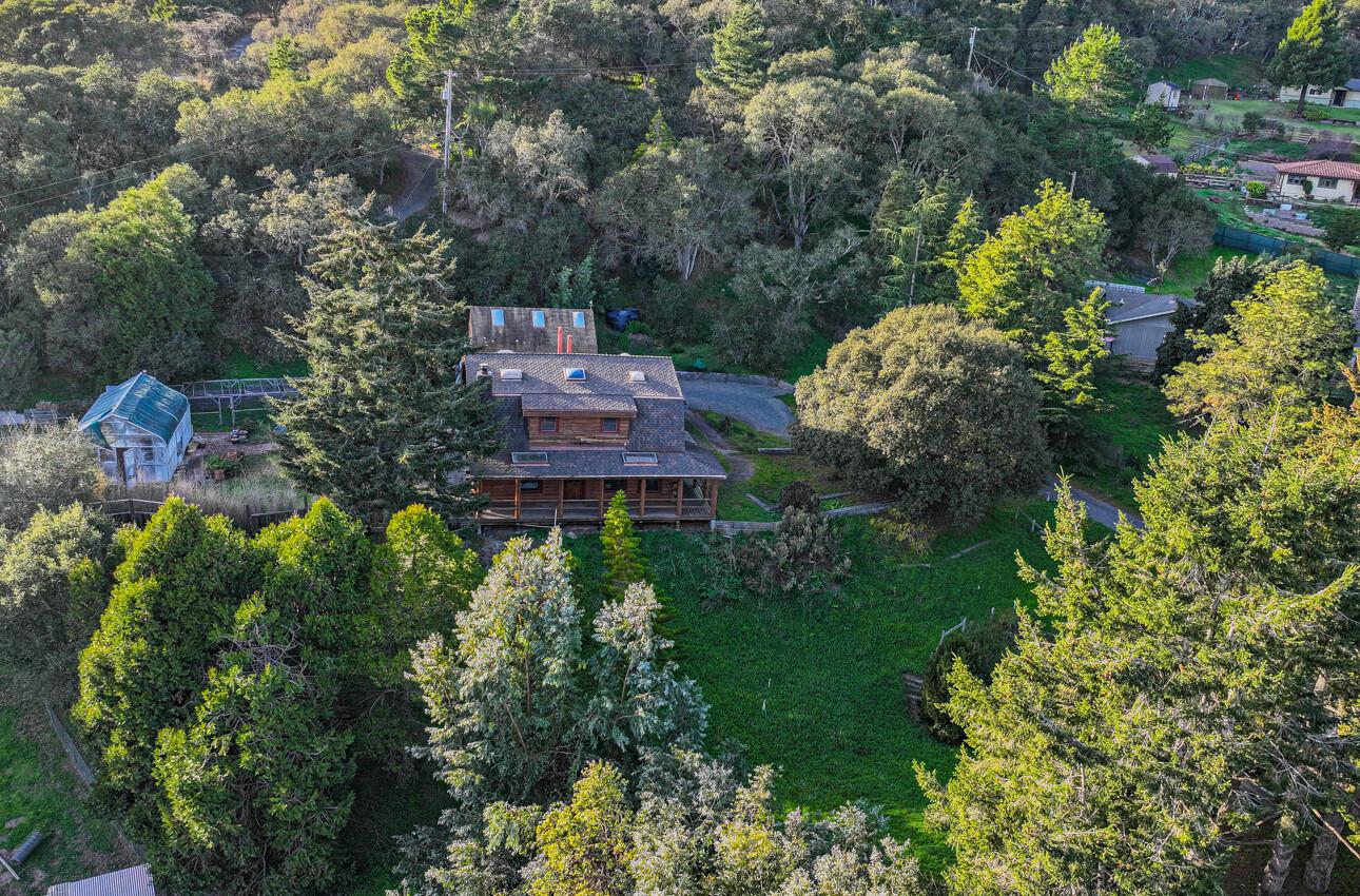 Detail Gallery Image 7 of 50 For 5820 Briarcliff Ter, Royal Oaks,  CA 95076 - 3 Beds | 2/1 Baths