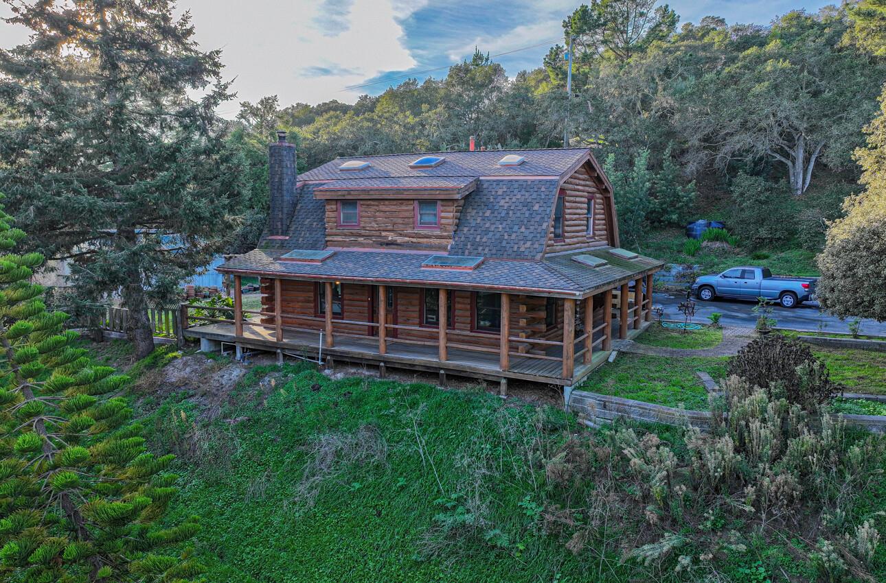 Detail Gallery Image 9 of 50 For 5820 Briarcliff Ter, Royal Oaks,  CA 95076 - 3 Beds | 2/1 Baths