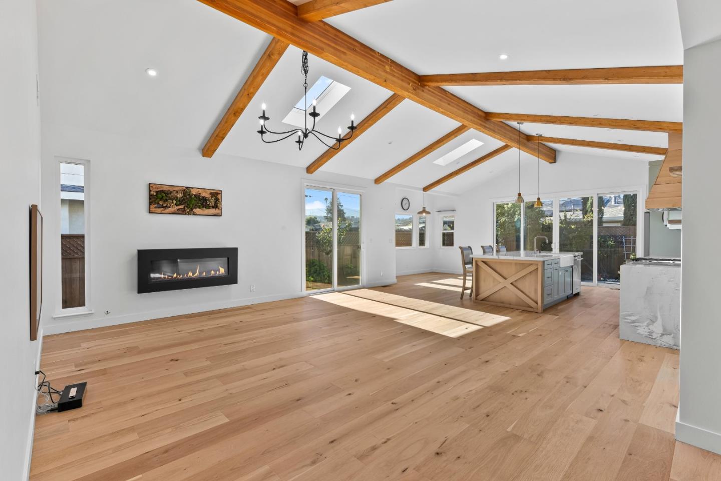 Detail Gallery Image 13 of 43 For 5825 Laguna Seca Way, San Jose,  CA 95123 - 4 Beds | 2 Baths