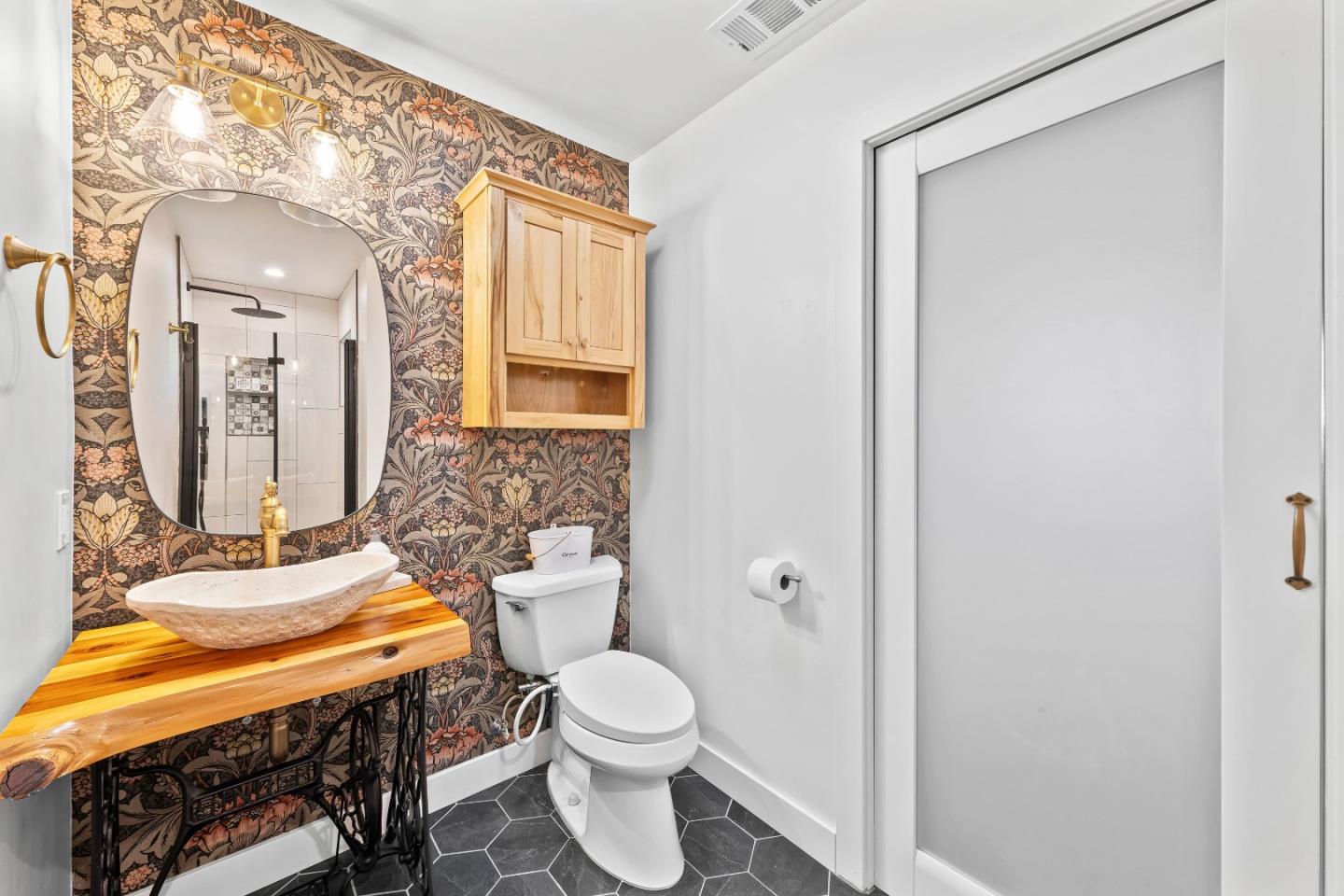 Detail Gallery Image 20 of 43 For 5825 Laguna Seca Way, San Jose,  CA 95123 - 4 Beds | 2 Baths