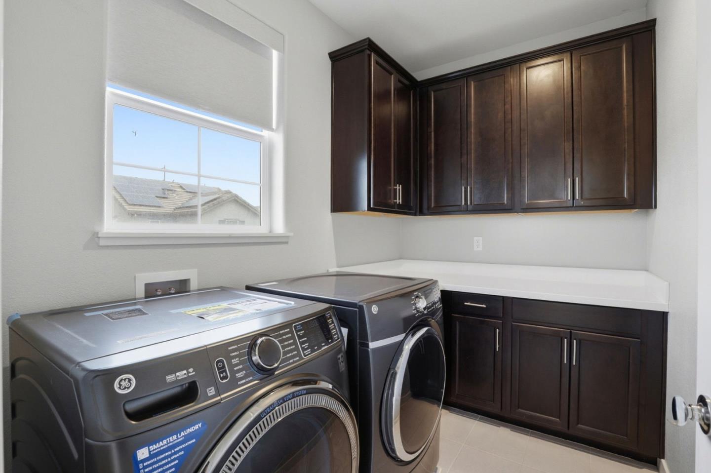 Detail Gallery Image 27 of 36 For 504 Sandpiper Ln, Hollister,  CA 95023 - 3 Beds | 2/1 Baths