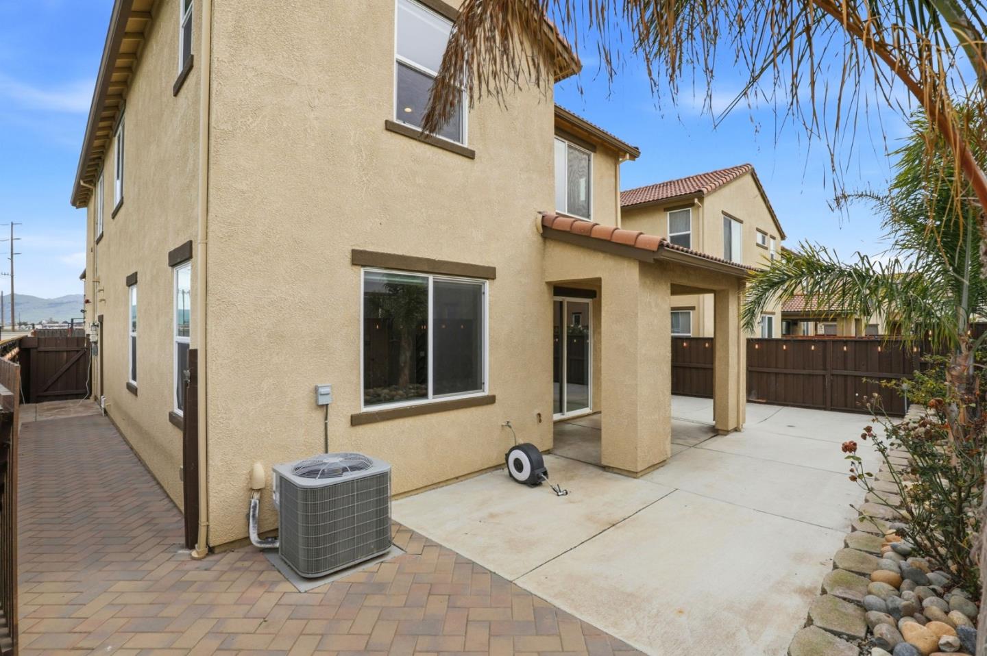 Detail Gallery Image 30 of 36 For 504 Sandpiper Ln, Hollister,  CA 95023 - 3 Beds | 2/1 Baths