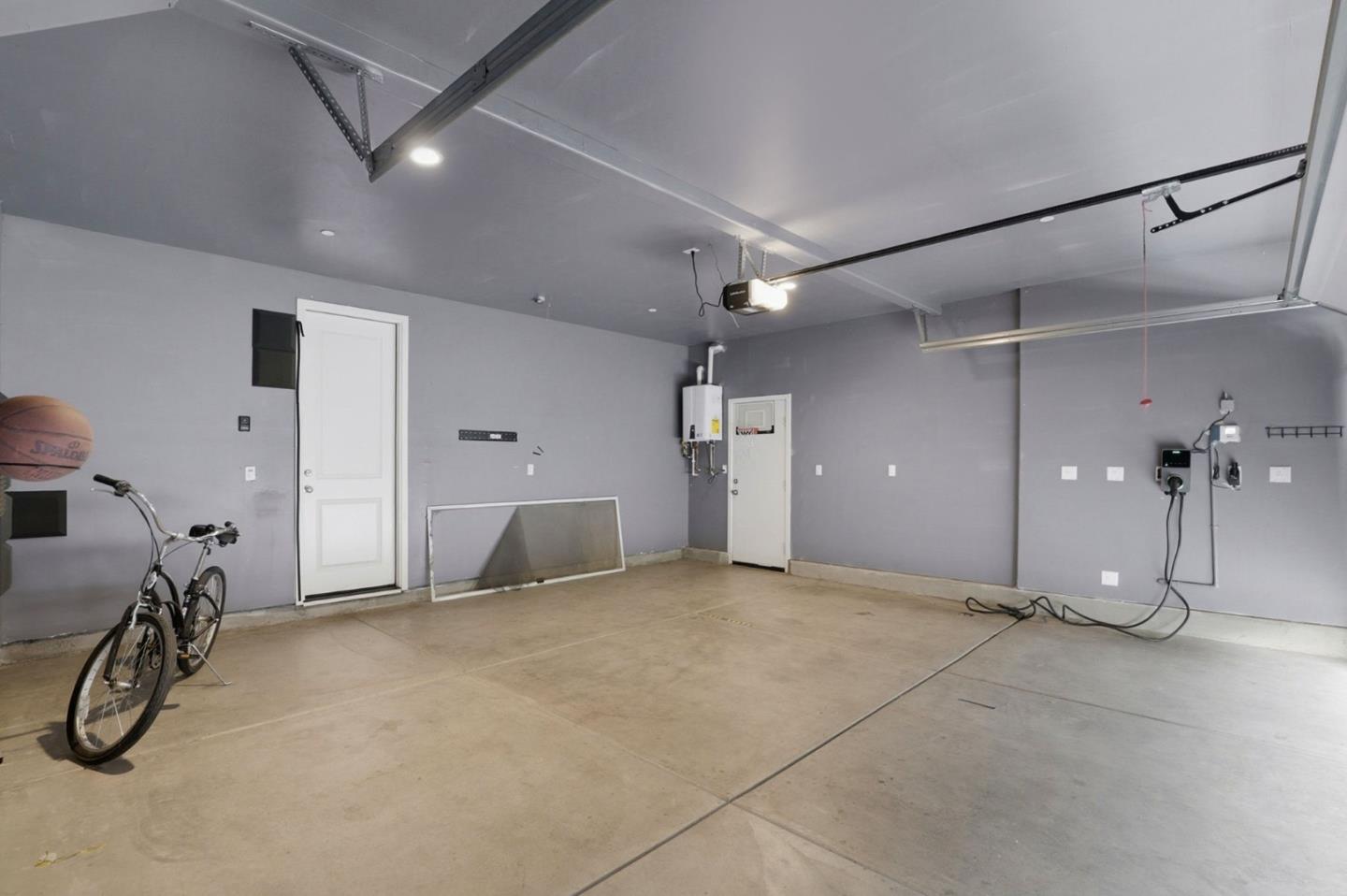 Detail Gallery Image 33 of 36 For 504 Sandpiper Ln, Hollister,  CA 95023 - 3 Beds | 2/1 Baths