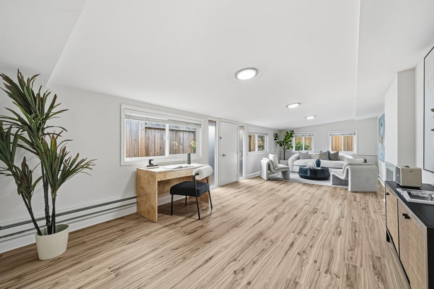 Detail Gallery Image 19 of 46 For 638 Woodhams Rd, Santa Clara,  CA 95051 - 4 Beds | 2 Baths