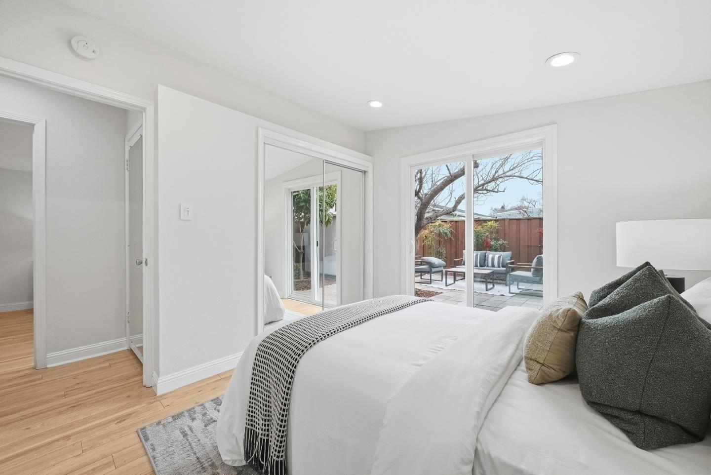 Detail Gallery Image 26 of 46 For 638 Woodhams Rd, Santa Clara,  CA 95051 - 4 Beds | 2 Baths