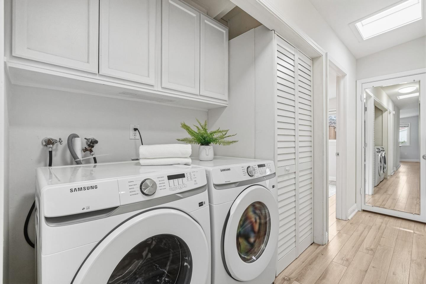 Detail Gallery Image 35 of 46 For 638 Woodhams Rd, Santa Clara,  CA 95051 - 4 Beds | 2 Baths