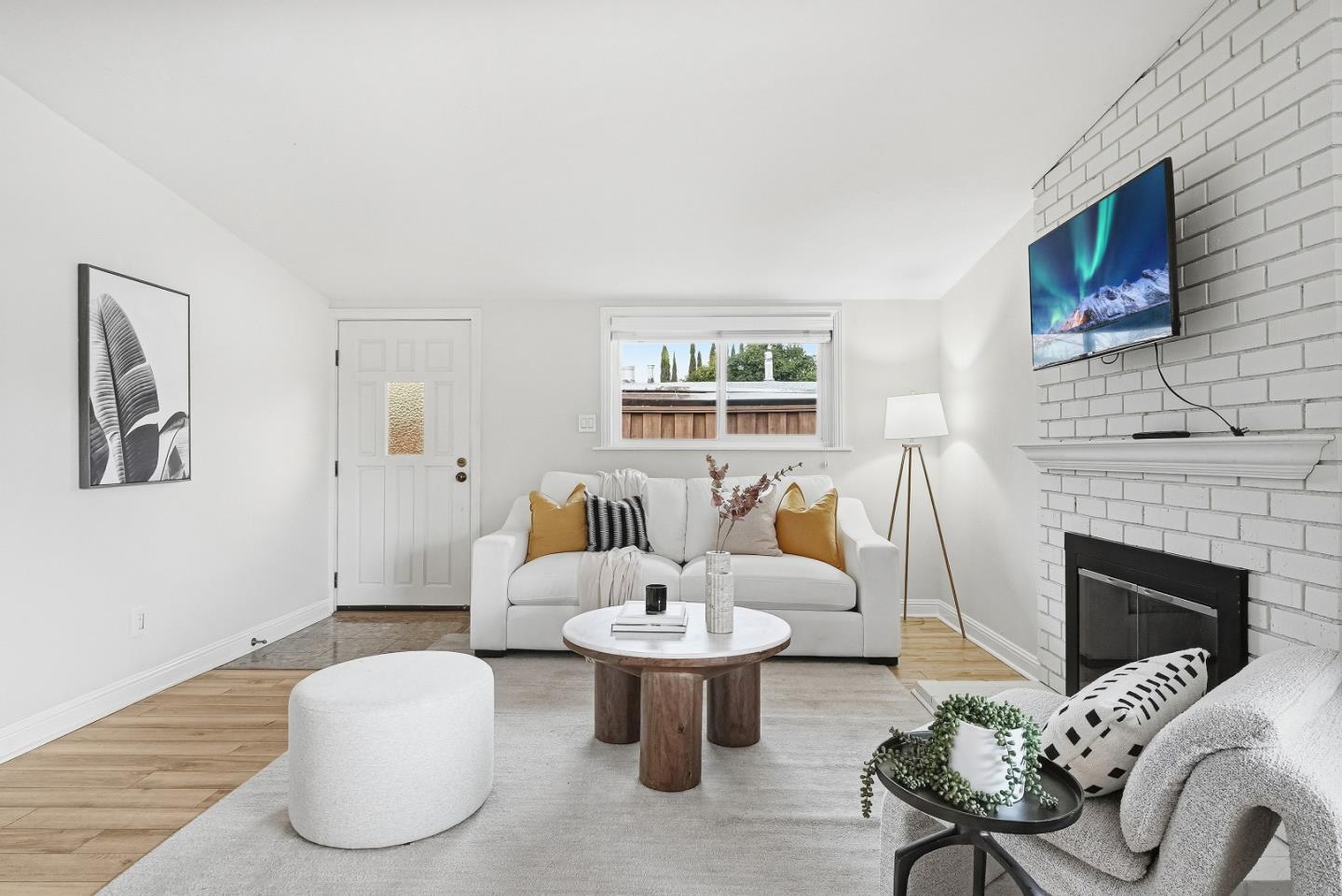 Detail Gallery Image 8 of 46 For 638 Woodhams Rd, Santa Clara,  CA 95051 - 4 Beds | 2 Baths