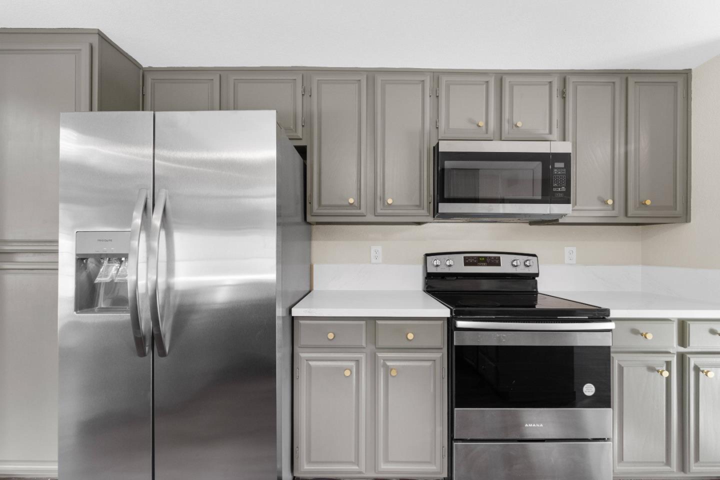 Detail Gallery Image 10 of 32 For 9465 Eagle View Way, Gilroy,  CA 95020 - 4 Beds | 3 Baths