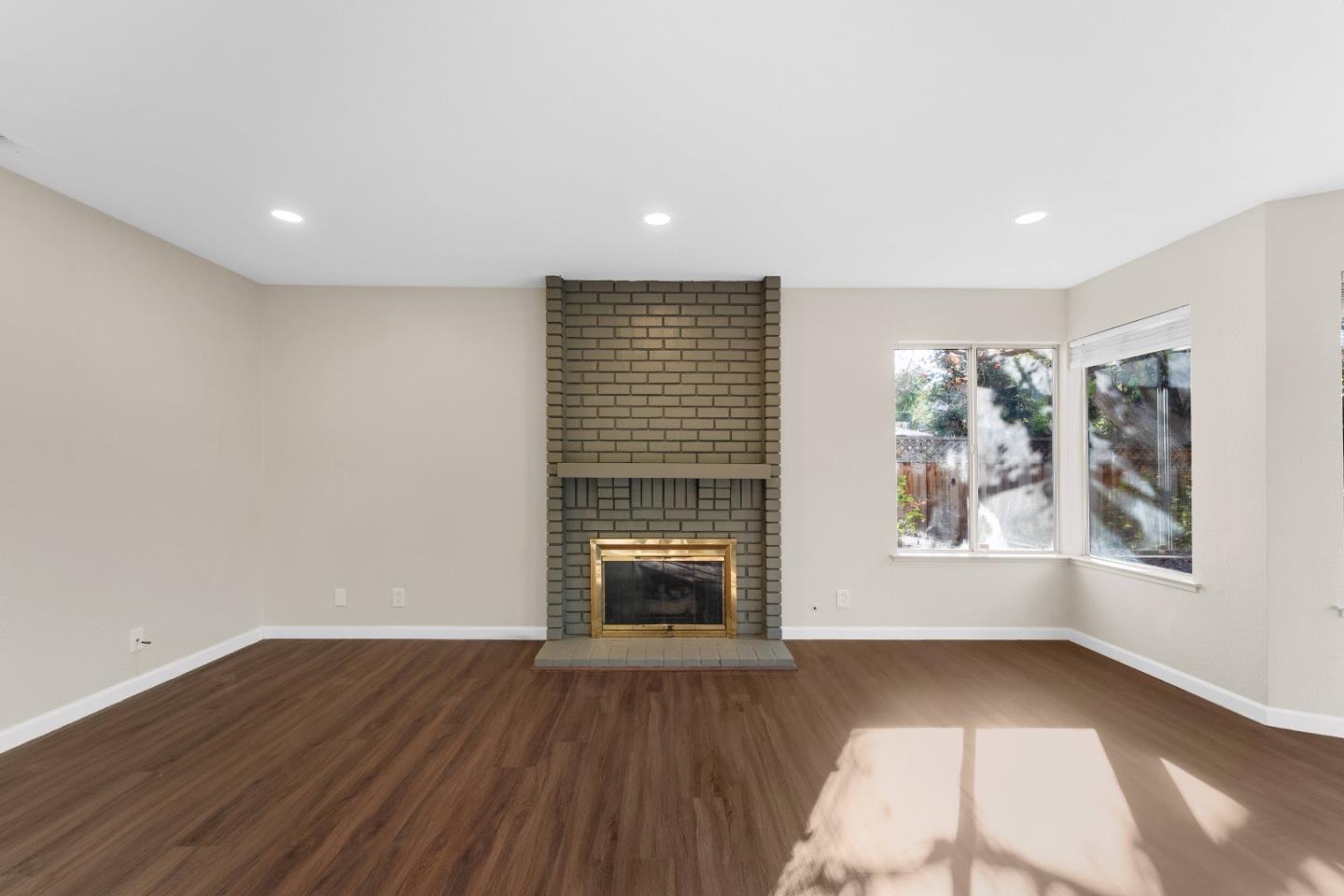 Detail Gallery Image 14 of 32 For 9465 Eagle View Way, Gilroy,  CA 95020 - 4 Beds | 3 Baths