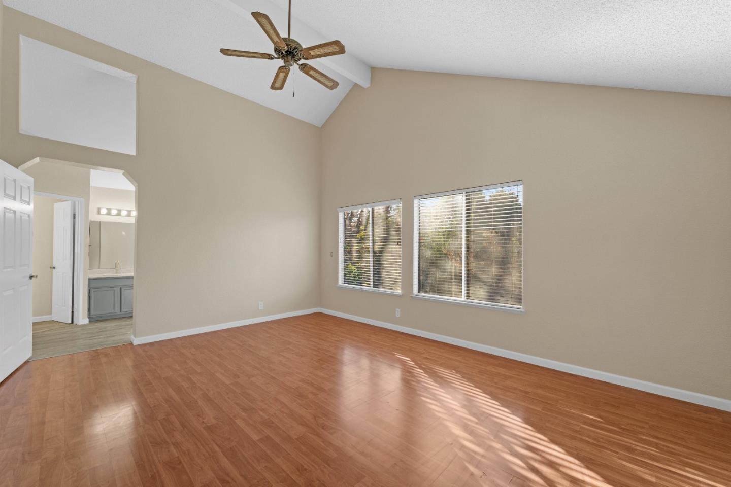 Detail Gallery Image 20 of 32 For 9465 Eagle View Way, Gilroy,  CA 95020 - 4 Beds | 3 Baths