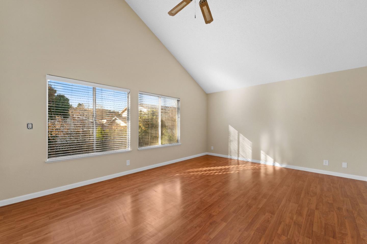 Detail Gallery Image 22 of 32 For 9465 Eagle View Way, Gilroy,  CA 95020 - 4 Beds | 3 Baths