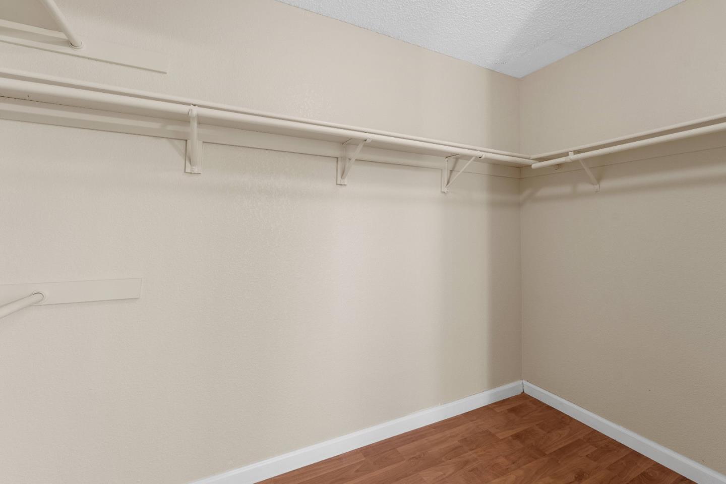 Detail Gallery Image 27 of 32 For 9465 Eagle View Way, Gilroy,  CA 95020 - 4 Beds | 3 Baths