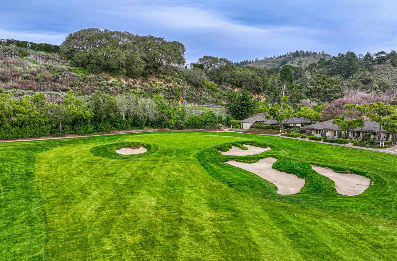 Detail Gallery Image 10 of 61 For 8081 Lake Pl, Carmel,  CA 93923 - 3 Beds | 3 Baths