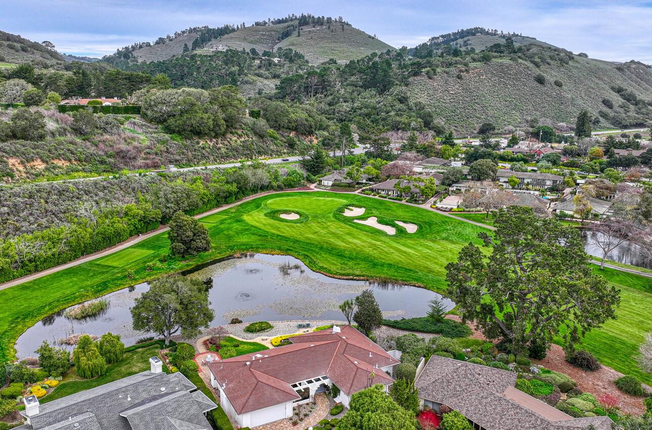 Detail Gallery Image 9 of 61 For 8081 Lake Pl, Carmel,  CA 93923 - 3 Beds | 3 Baths